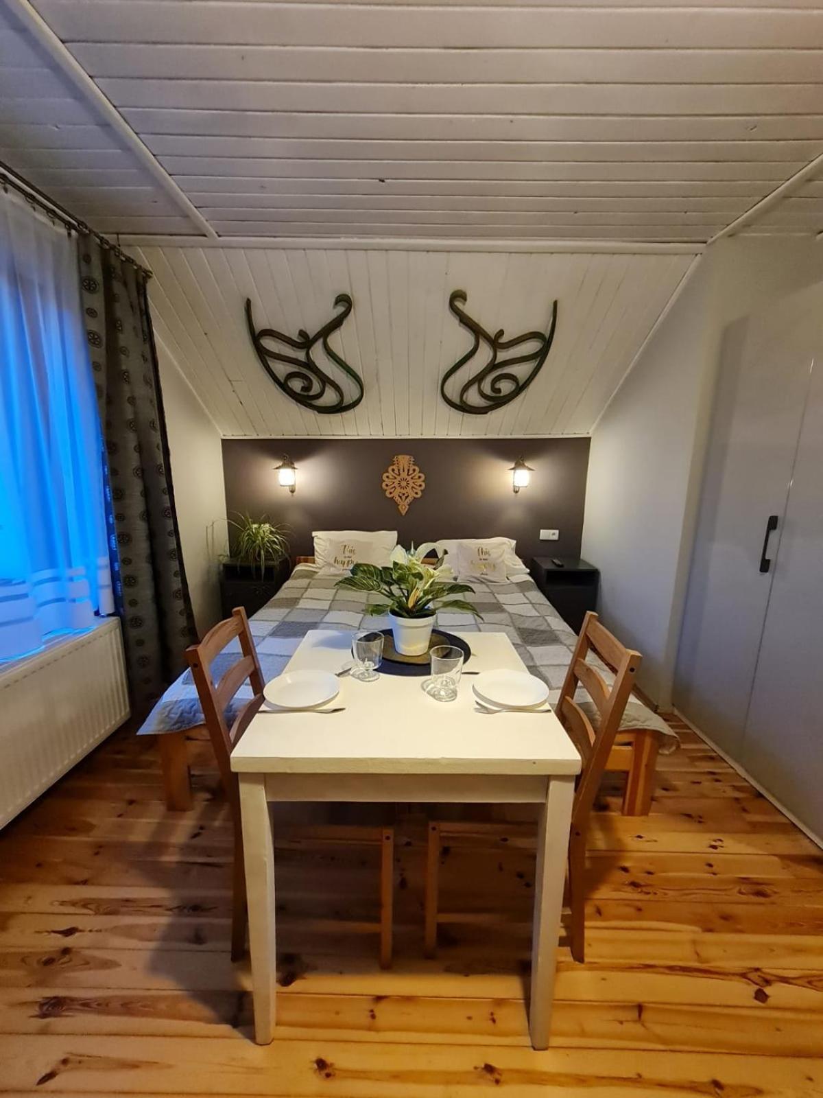 Koliba Nad Bialka Czarna Gora Bed & Breakfast Екстериор снимка