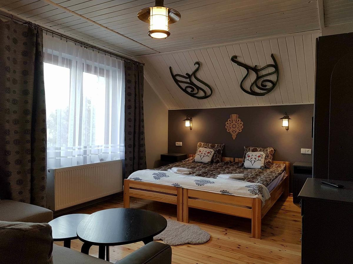 Koliba Nad Bialka Czarna Gora Bed & Breakfast Екстериор снимка